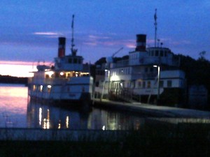Sewgun mail ship and Winona II docked at GravenhurstWharf
